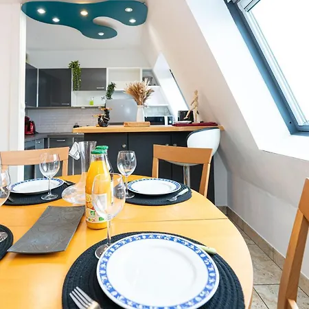 Appartement * * Le Duplex Des Cigognes * * à Hoenheim Extérieur photo